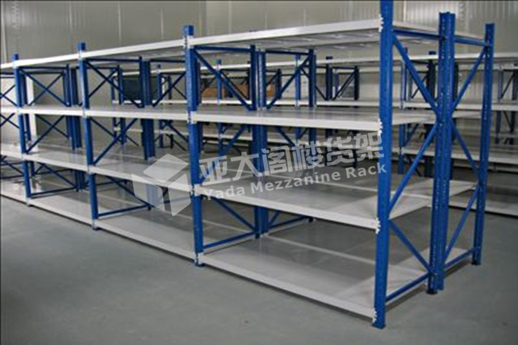 中山中型倉儲貨架的優(yōu)勢?